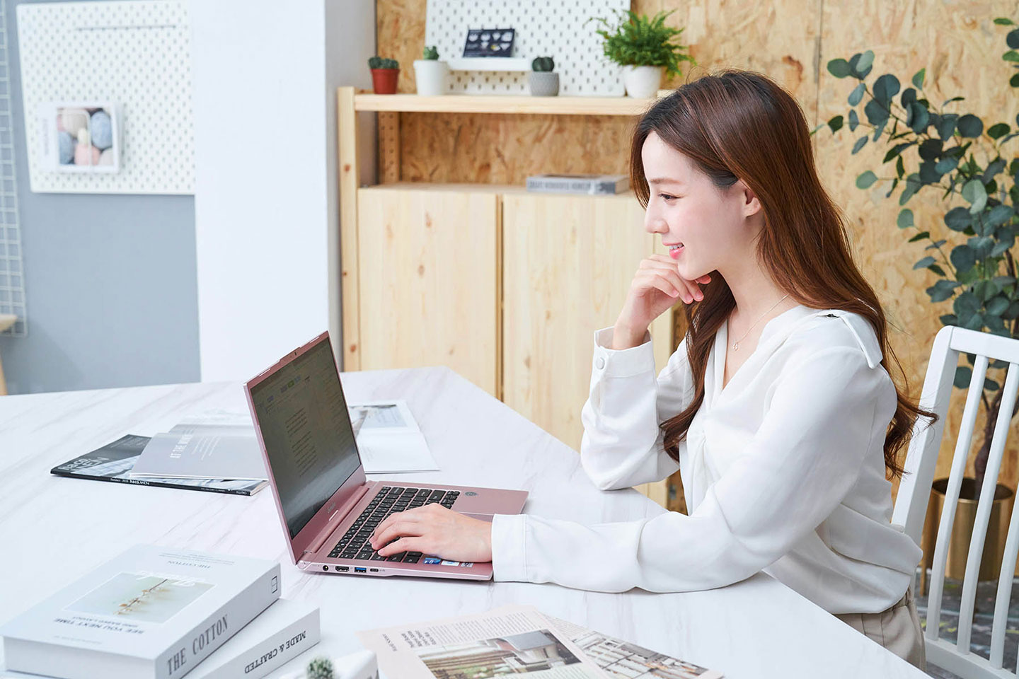 優異的效能表現讓 14X pro 成為商務人士可靠的生產力平台。